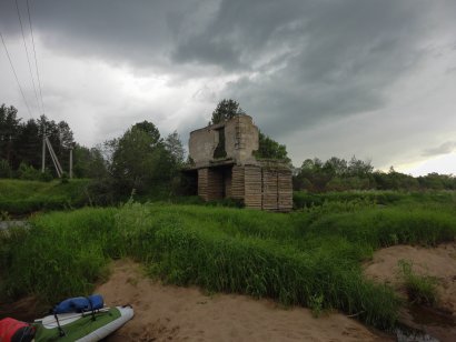 Разрушенная ГЭС